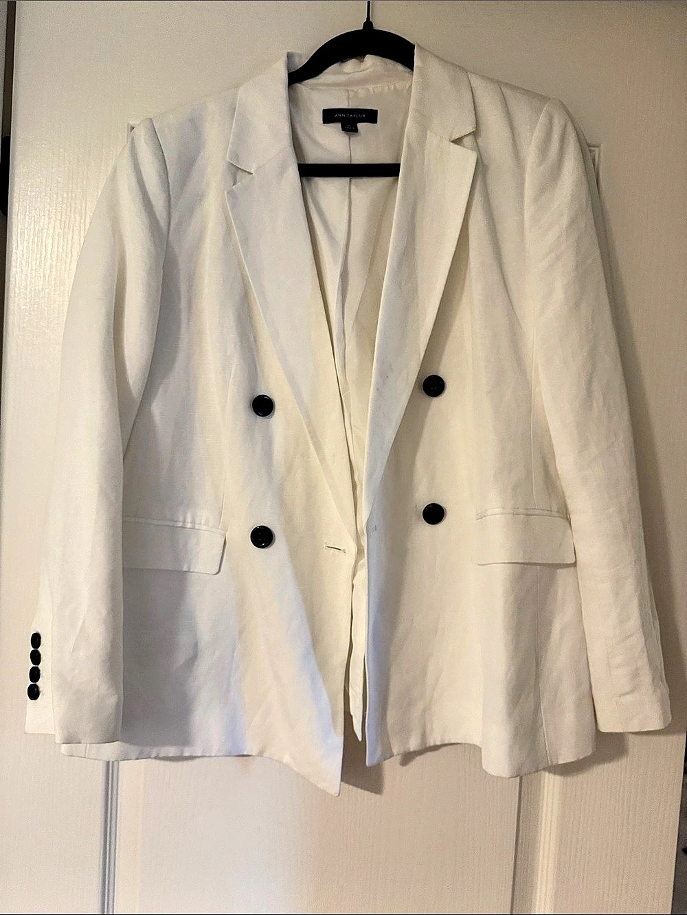 Ann Taylor Double-Breasted Blazer in White Size 10 Like New